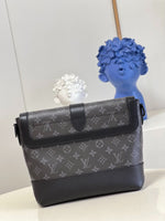 Louis Vuitton_LV Saumur Messenger Monogram Eclipse With Dust Bag (Black Grey - 419)