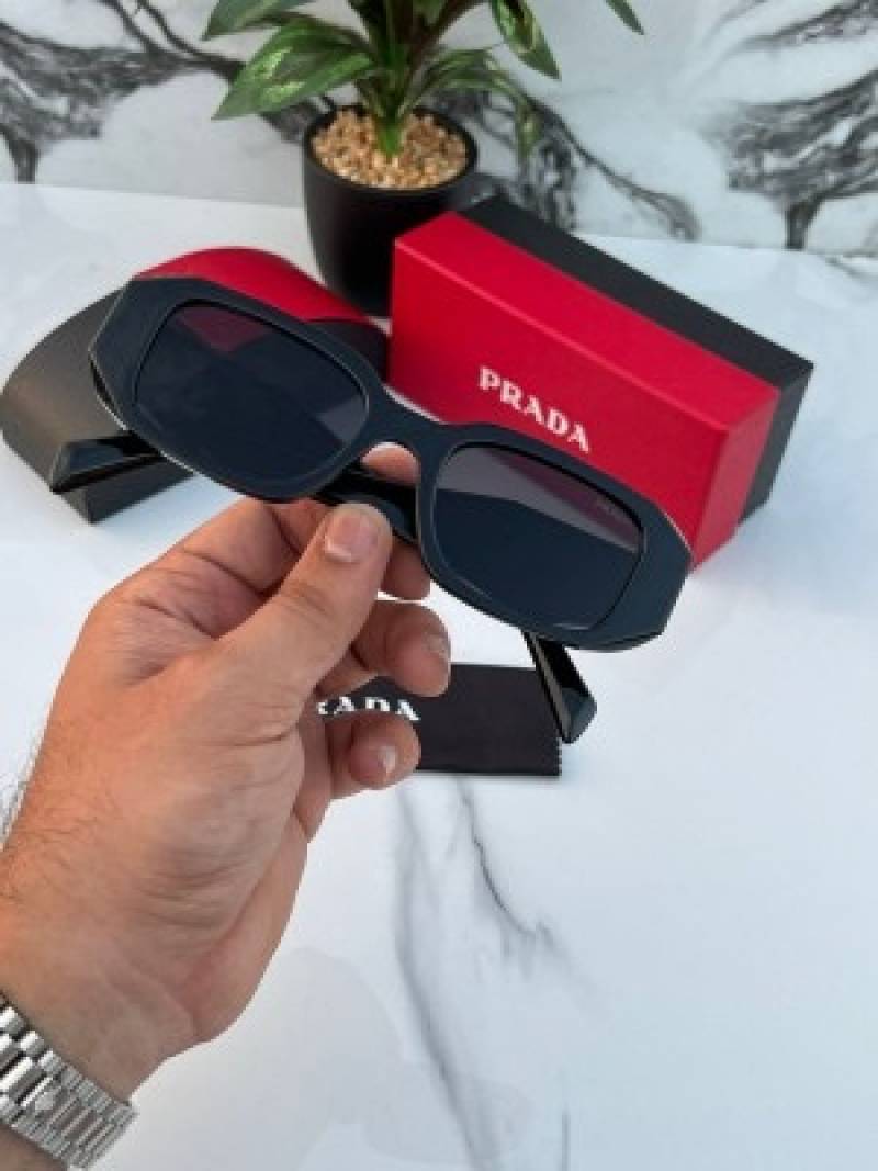Prada 8679 black