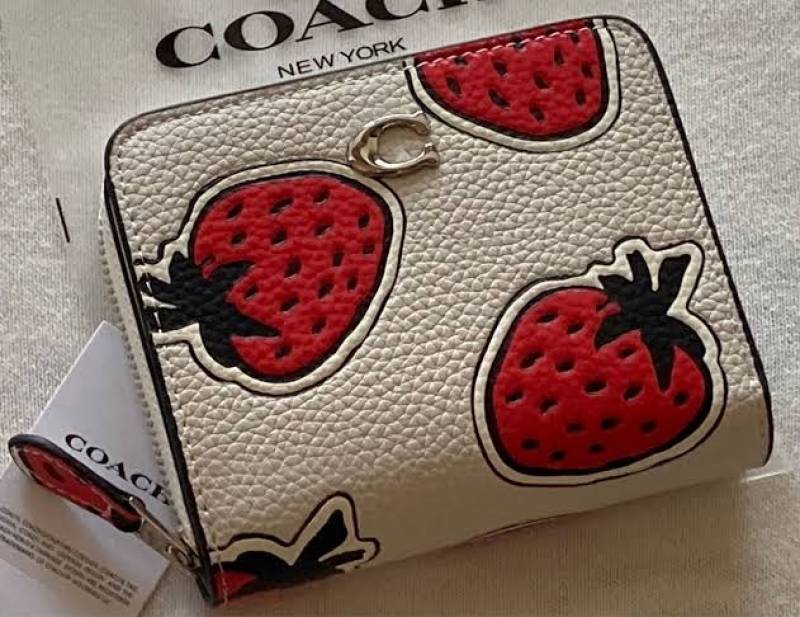 Coach_Premium_Strawberry_Emboss_Highend_Wallet_With_OriginalBox_DustCover_Packing