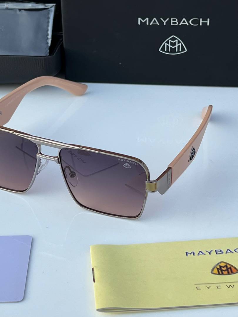 Maybach_609_gun_wine_cream
