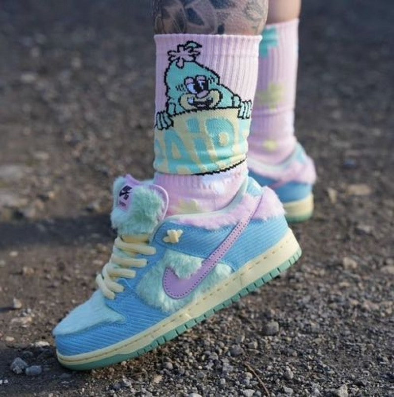 E sb dunk low x verdy visty with keychain