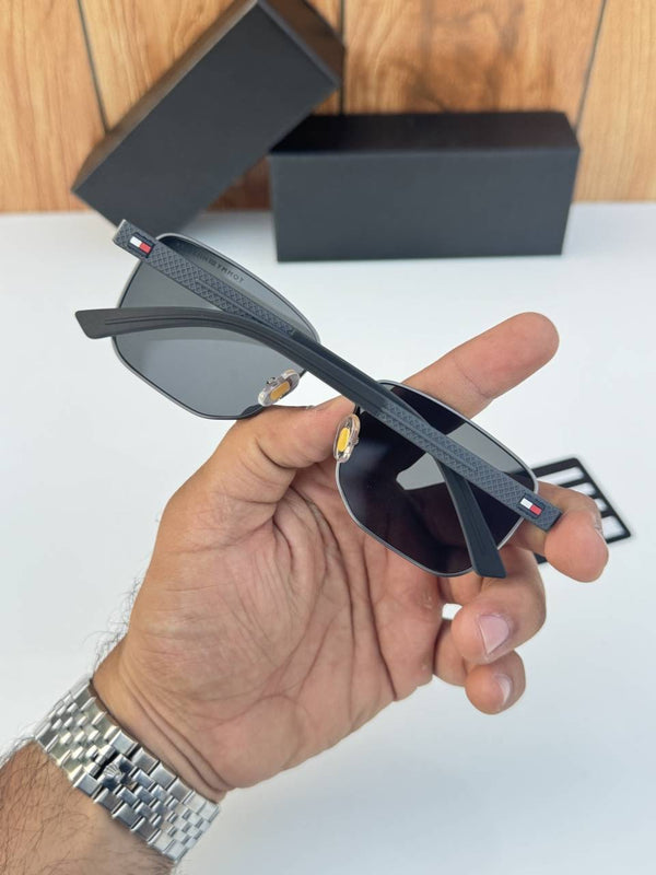 Tommy2641 grey black