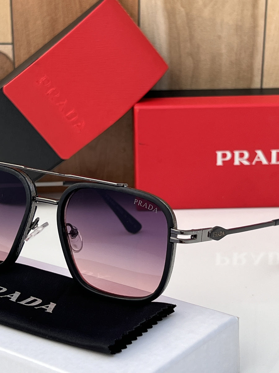 Prada_374_black_wine