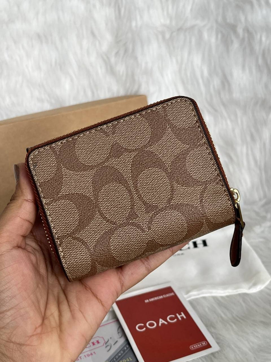 Coach_1-4_Premium_Flap_Wallet_With_OriginalBox_DustCover_Highend_Coded