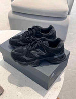 New balencee 9060 Black Cat