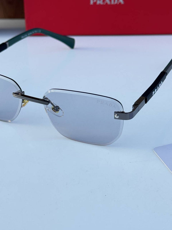 Prada_122_gun_grey