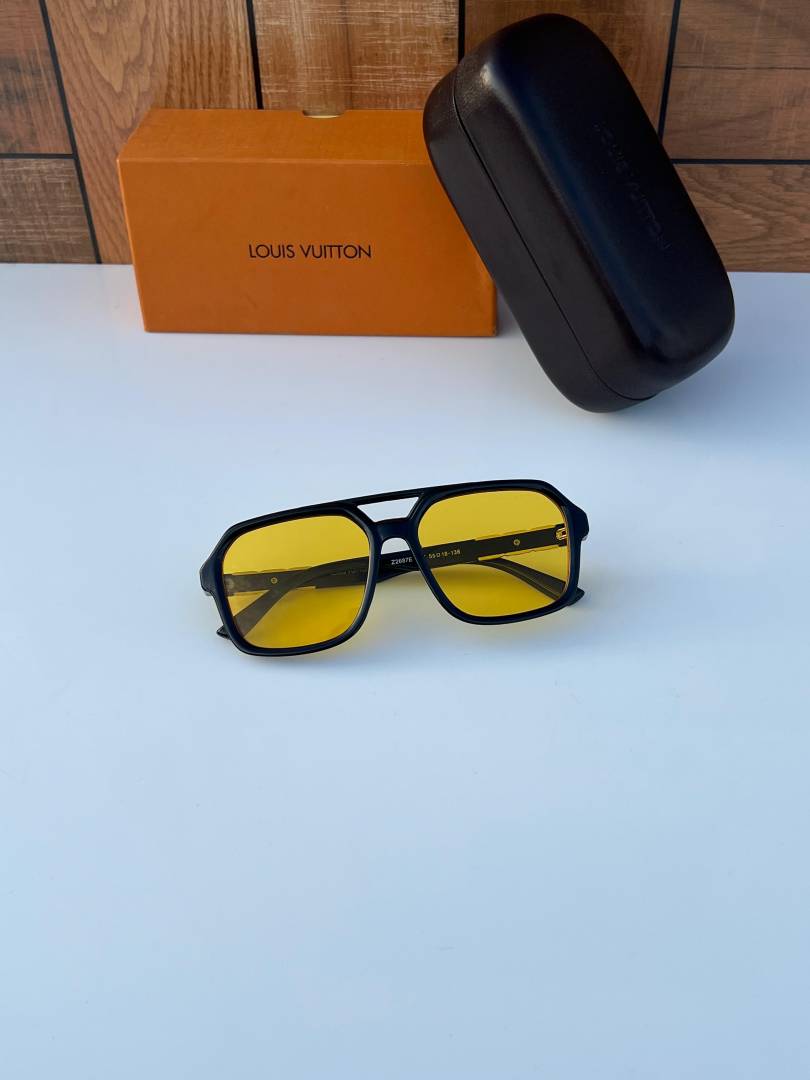 Louis Vuitton_2687_yellow
