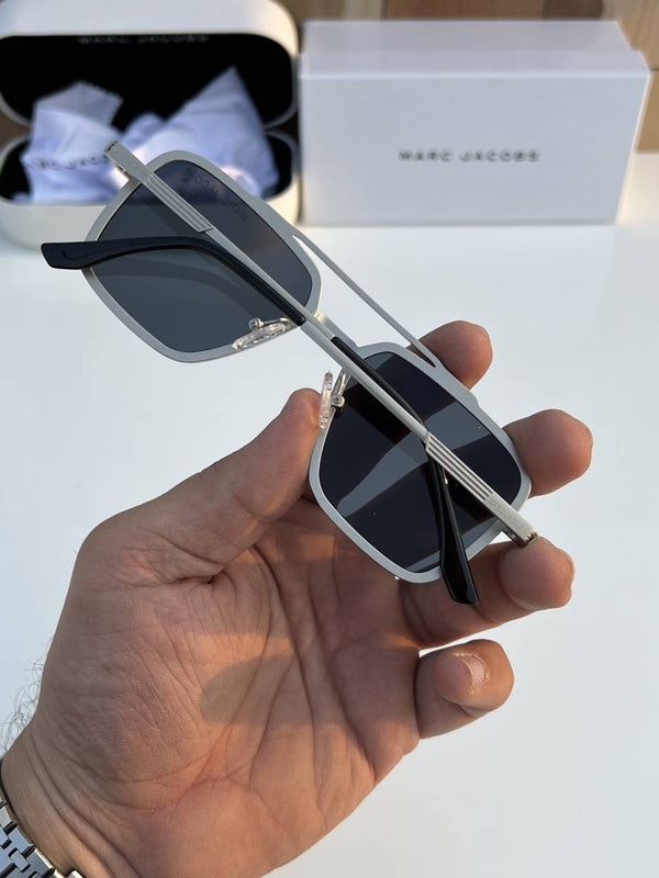 Marc_jacobs_505_silver_black