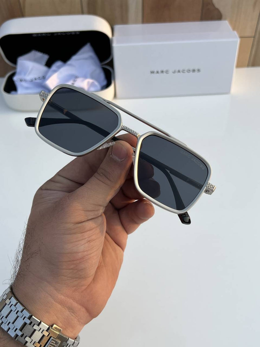 Marc_jacobs_505_silver_black