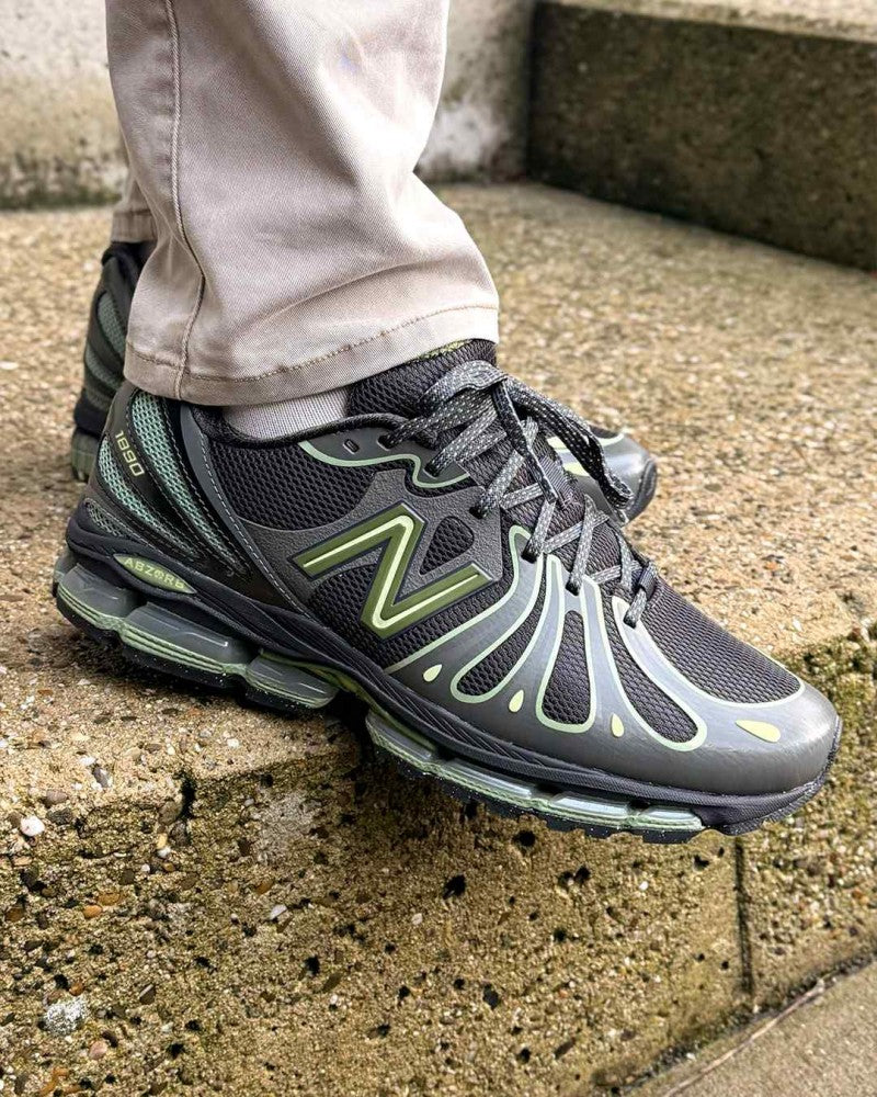 New Balencee ABZORB 1890 Faded Black Utility Green 2696