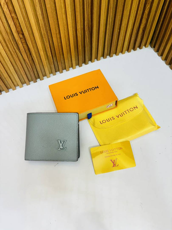 113 LV LOIUS VUTTON PREMIUM QUALITY WALLET
