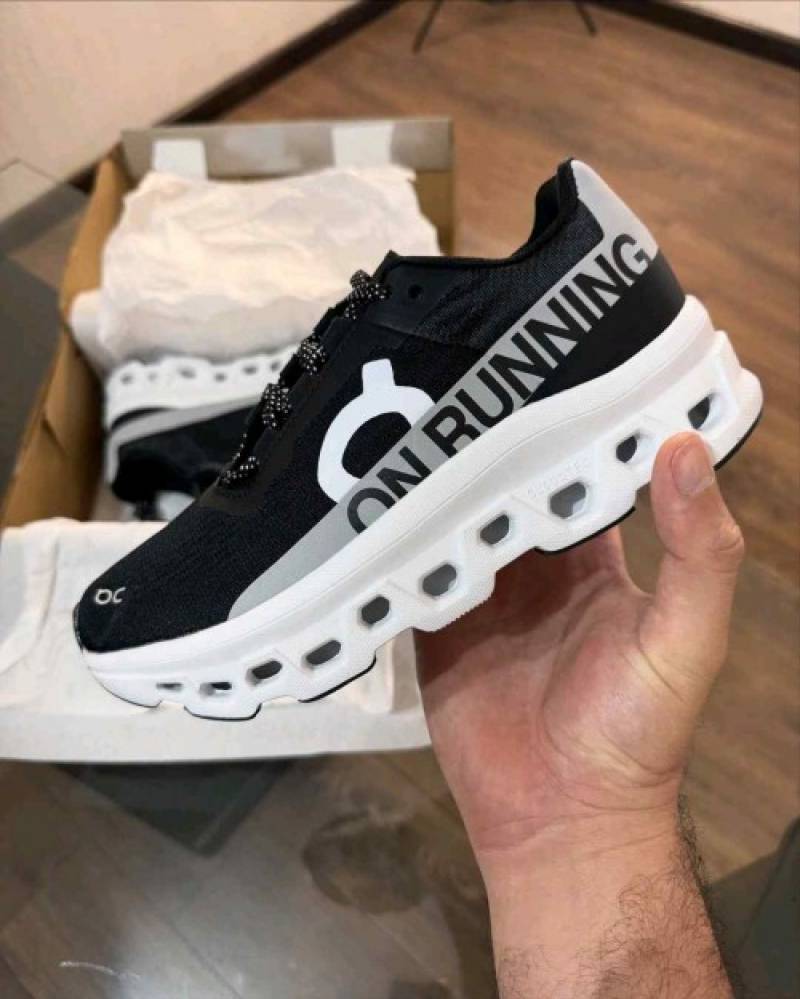 On Cloud Monster 2.0 Black Frost Running 581
