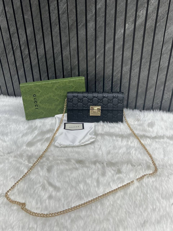 Gucci_75_Padlock_Chainwallet_With_OriginalBox_DustCover