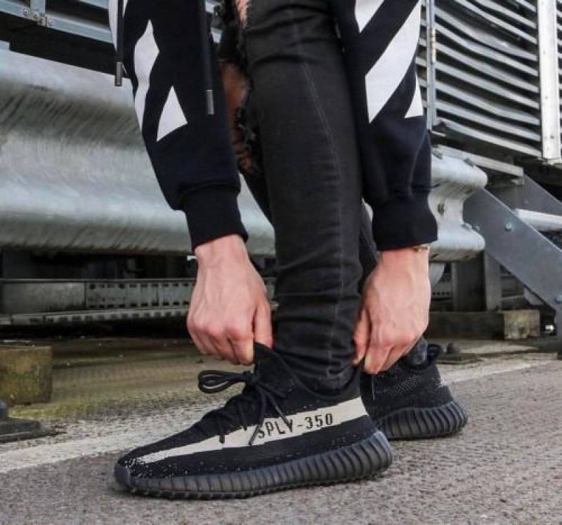 Adidas Yeezy Boost 350 V2 Oreo Black With Full Accessories SEMI UA