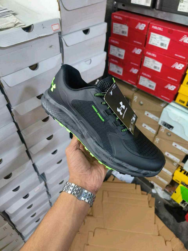 Under Armorr charged bandit trail 3 black green