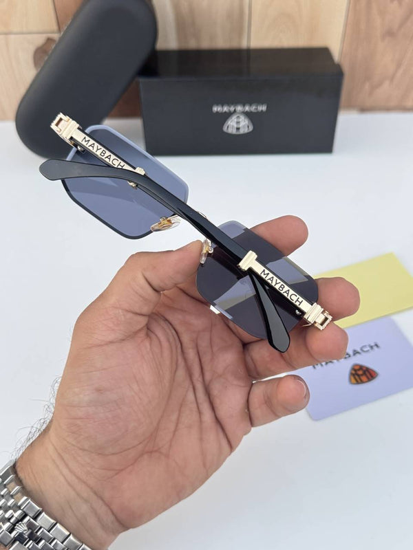Maybach_011_gold_black