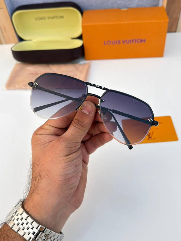 Louis Vuitton_78011_black_shaded
