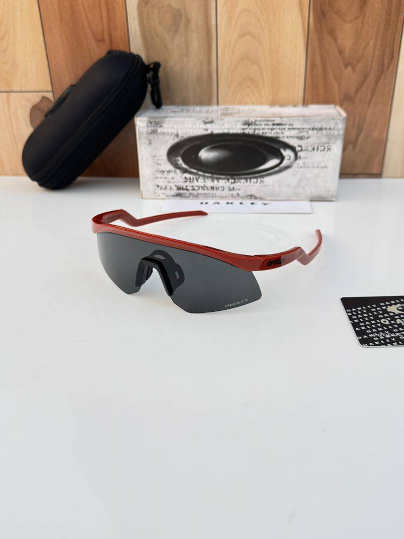 Oakley hydra 4929 amber black