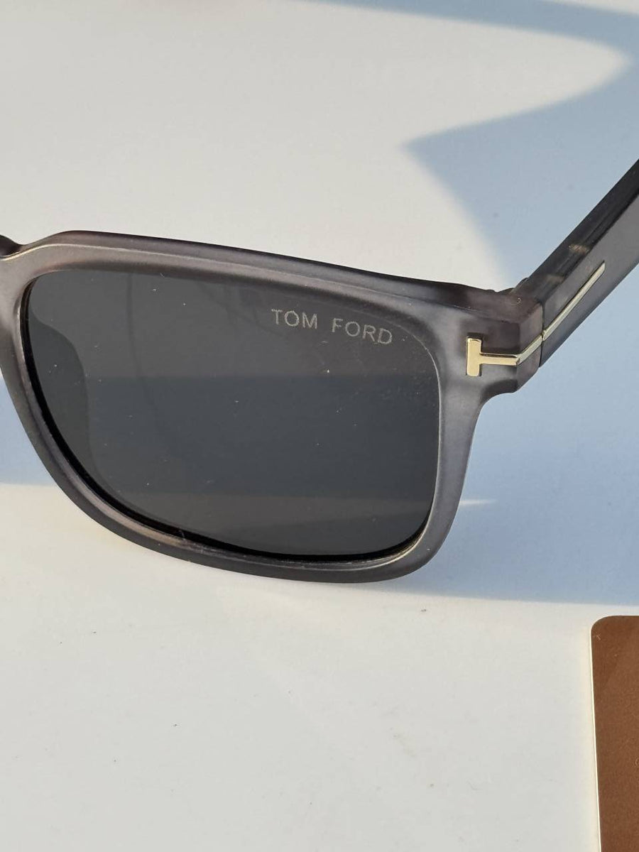 Tom forr_826_matt_grey_black