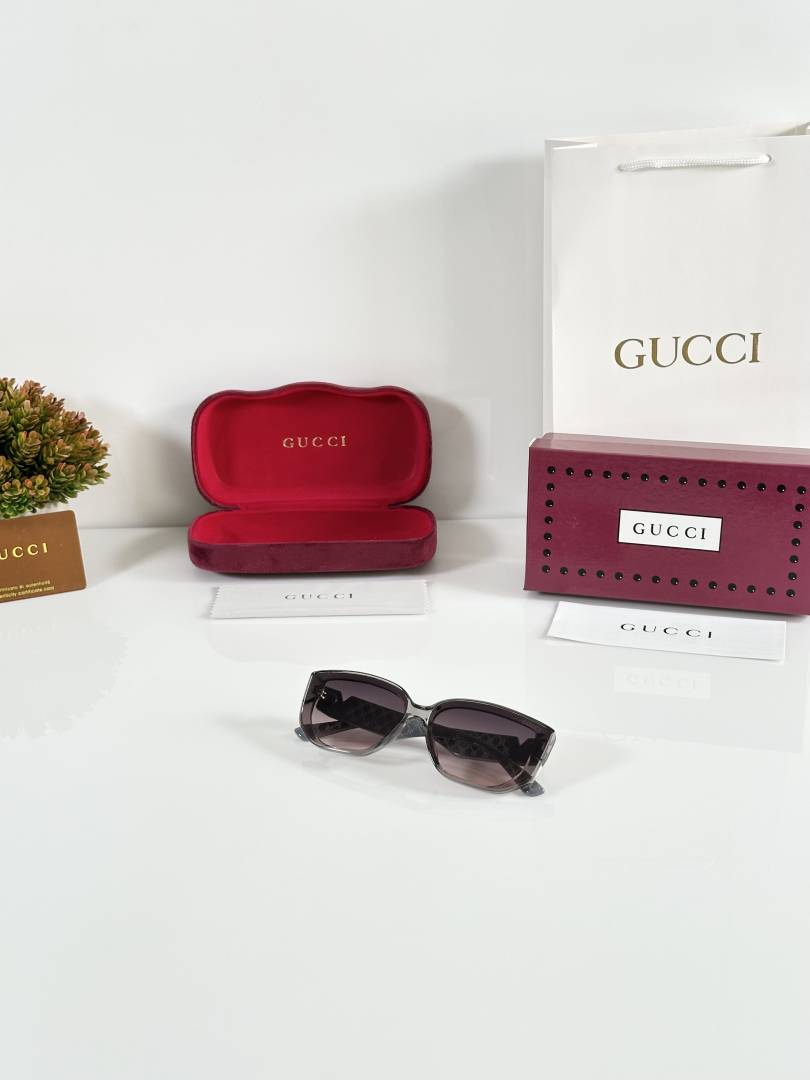 Gucci_WMNS_2829_Grey_Pink