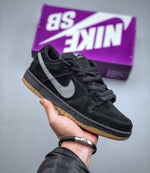 Nike SB Dunk Low Fog BLACK GUM