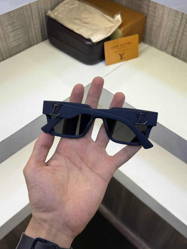 Louis Vuitton 88082 Blue