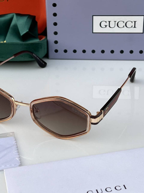 Gucci_614_peach