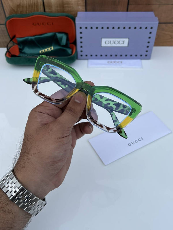 Gucci 6186 green plano