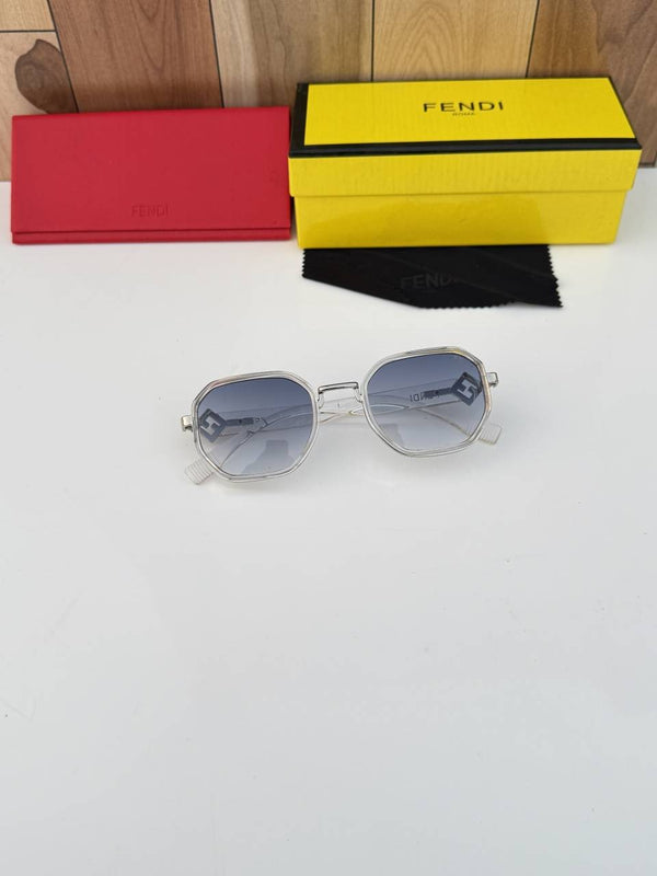 Fendi_441_white_blue
