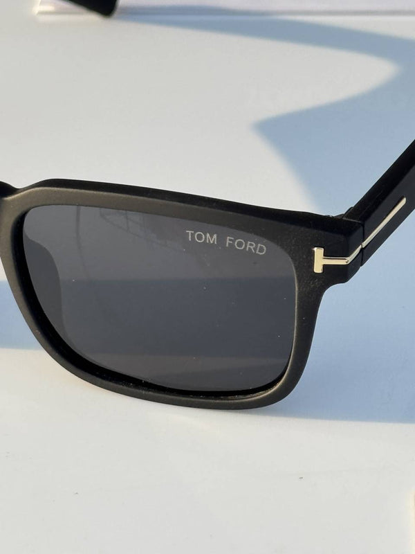 Tom forr_826_matt_black