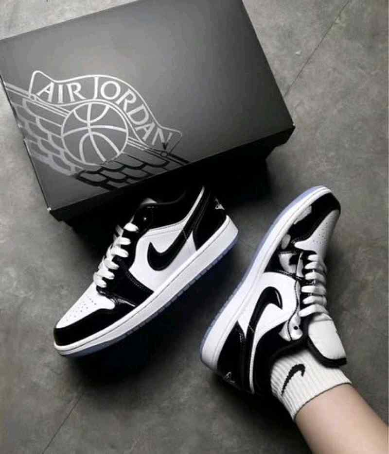 Nike Air Jordan 1 Low Concord 5064