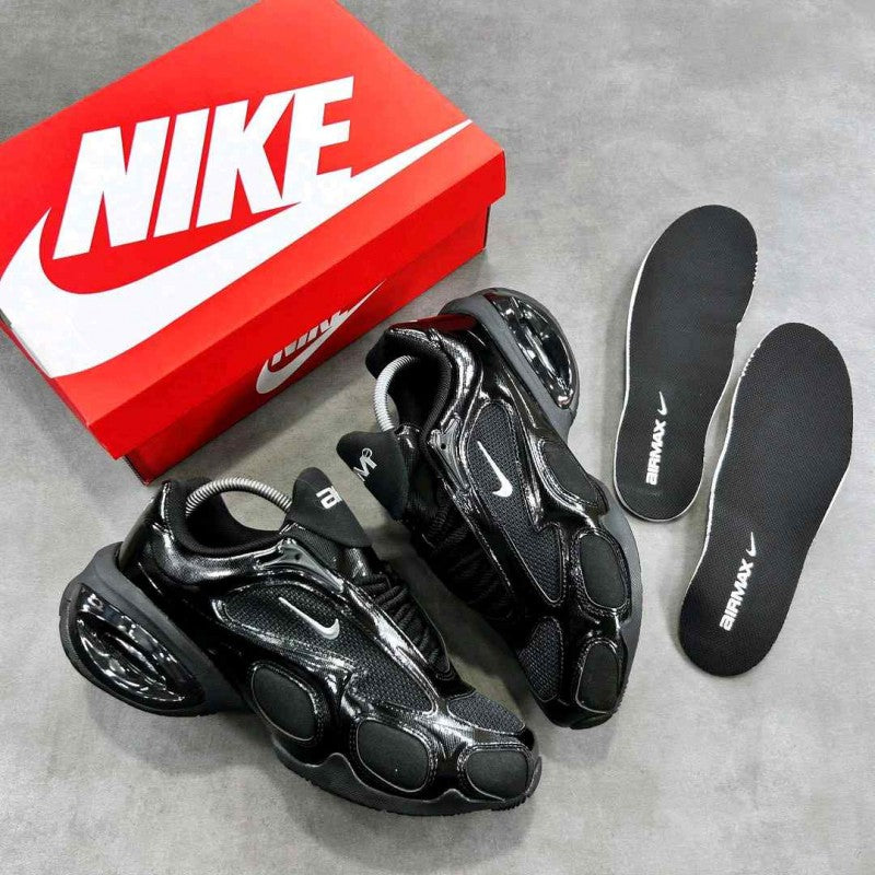 Nike AirMax Muse Tripple black