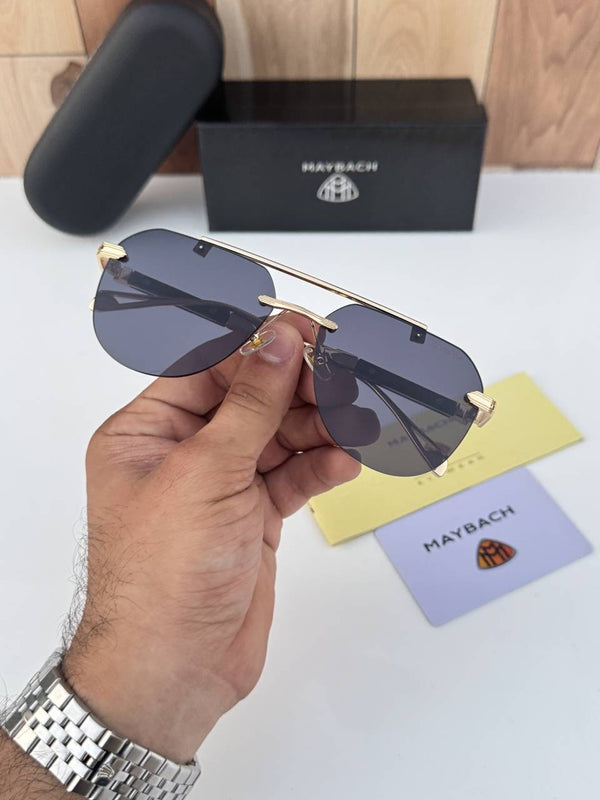 Maybach_3114_gold_black
