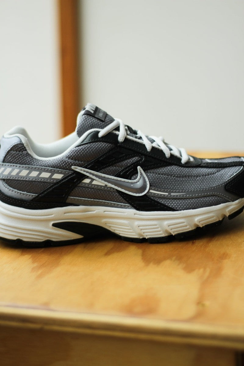 Nike Initiator Anthracite Smoke Grey