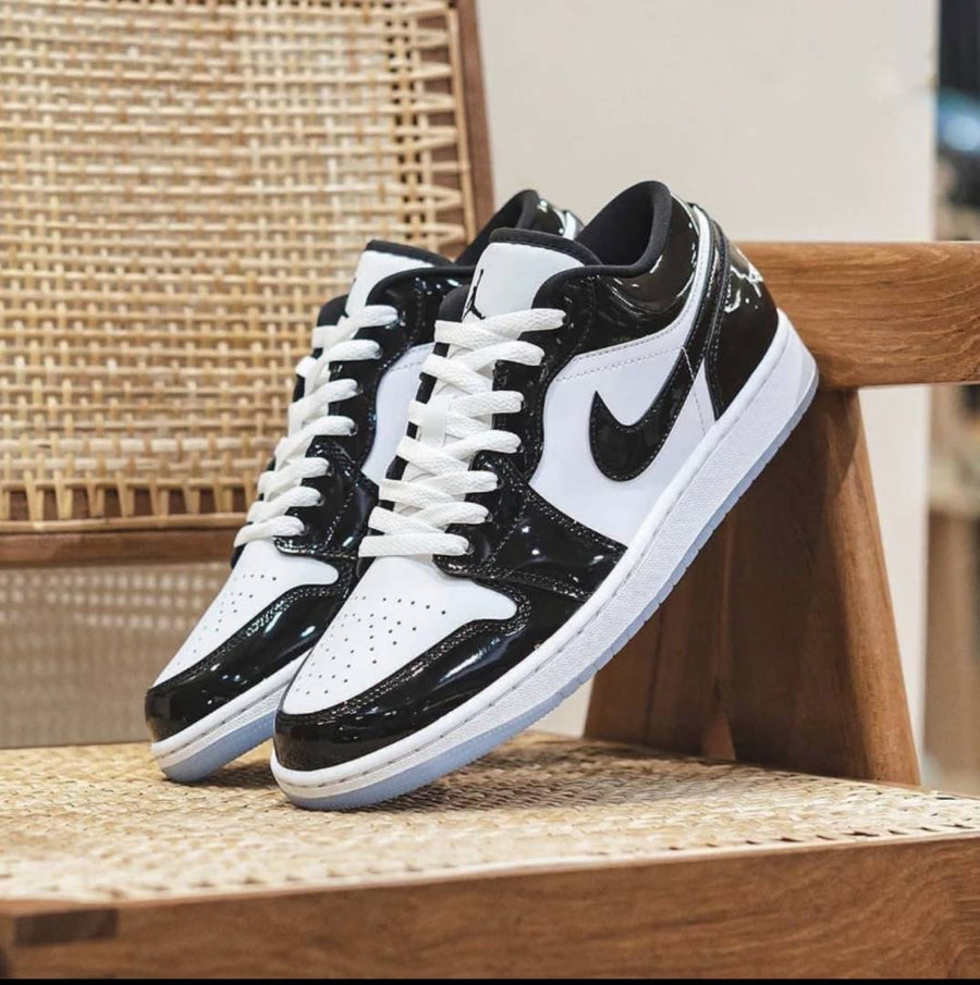 Nike AIR JORDAN 1 LOW SE CONCORD