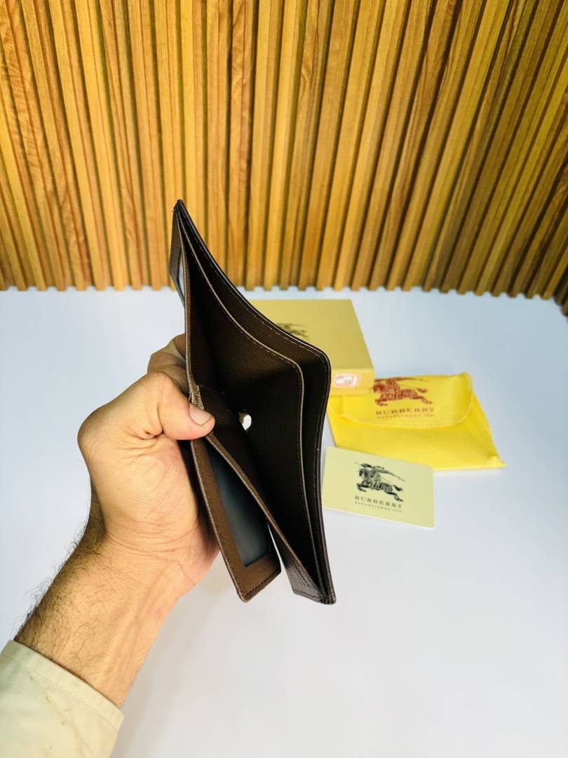 108 BURBERY PREMIUM QUALITY WALLET