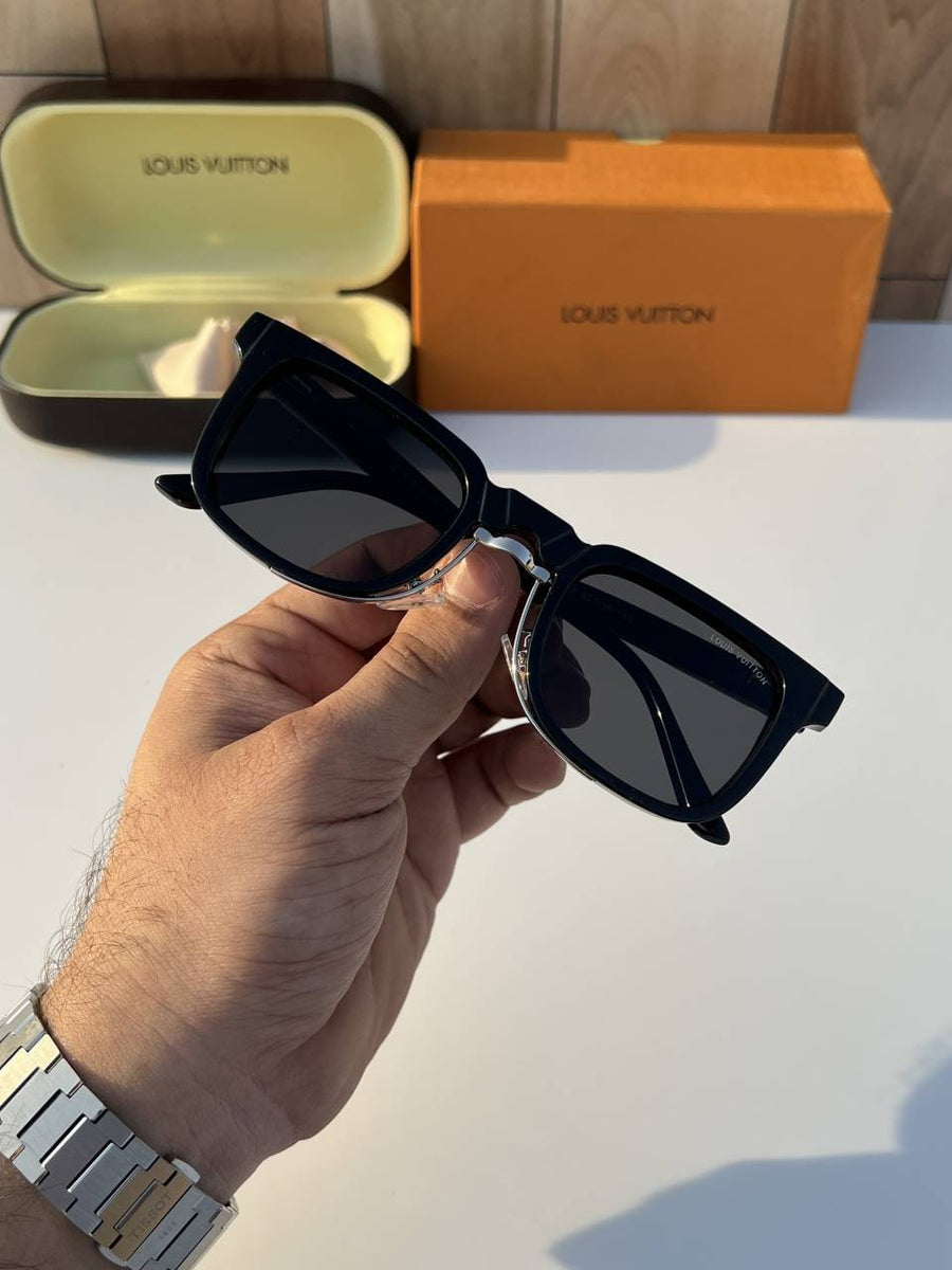 Louis Vuitton_1008_black_silver
