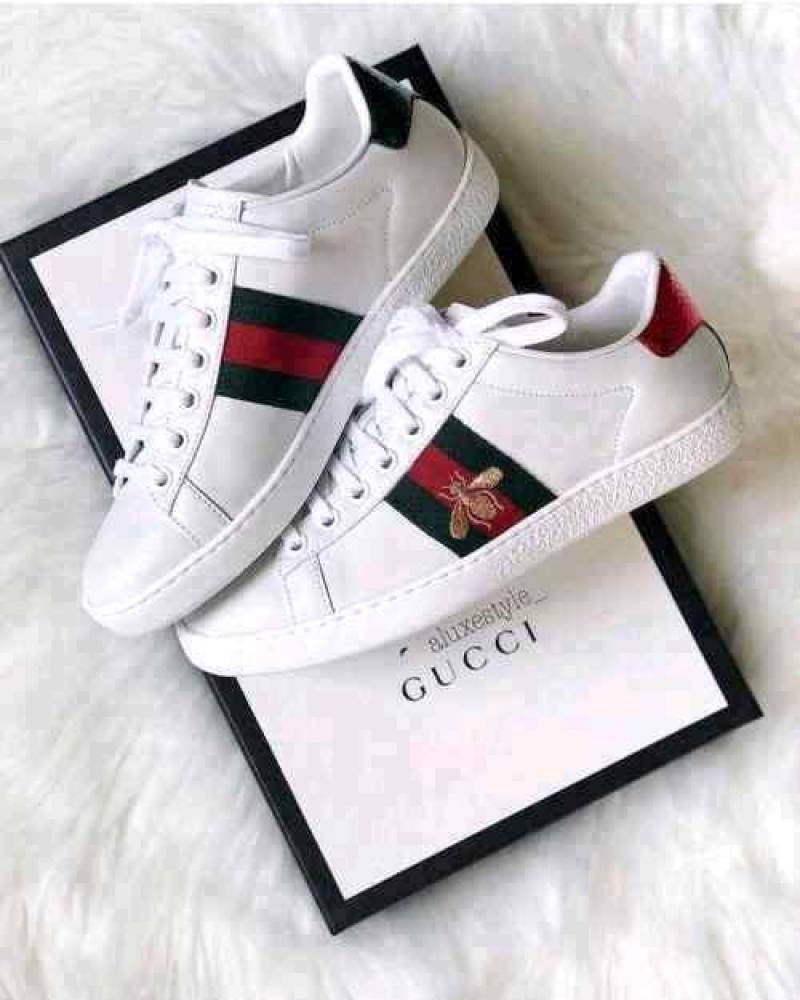Guucci Bee Ace Sneakers With All Accessories