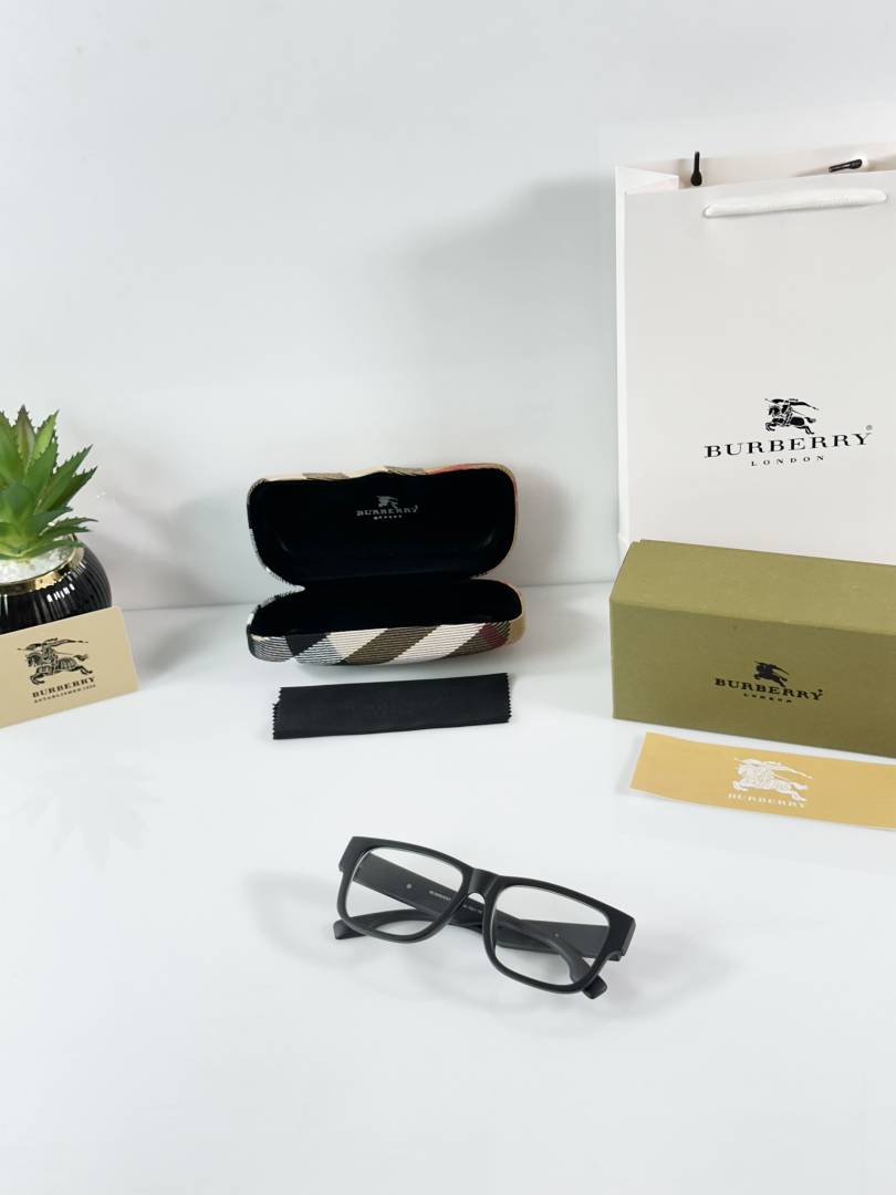 BB_4358_Black_Frame