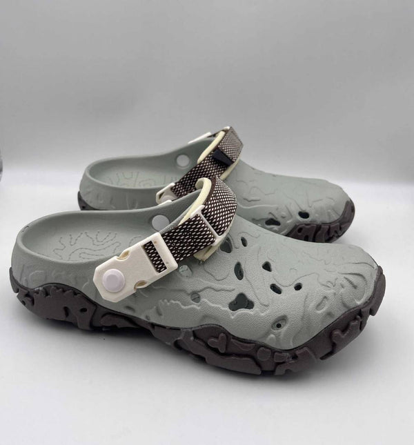 Croc All-Terrain Atlas Clogs Sky With Og Box And Carry Bag