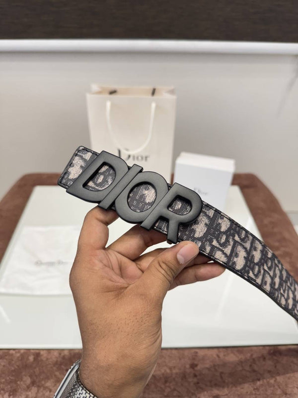 CD 36 Cream Black Belt
