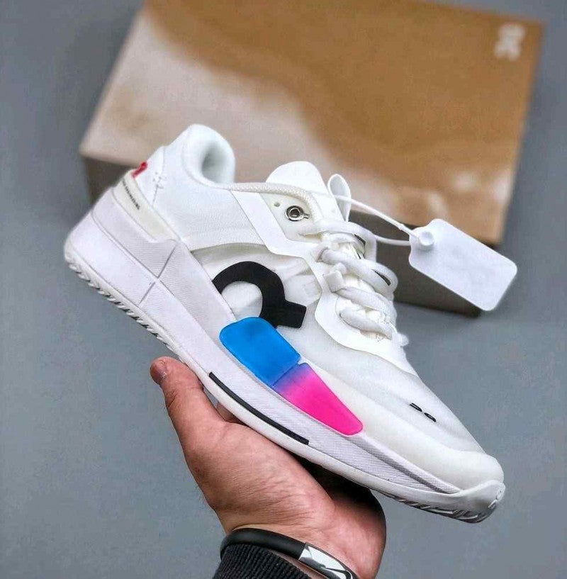 On Cloud Running The Roger Pro 2 White Malibu
