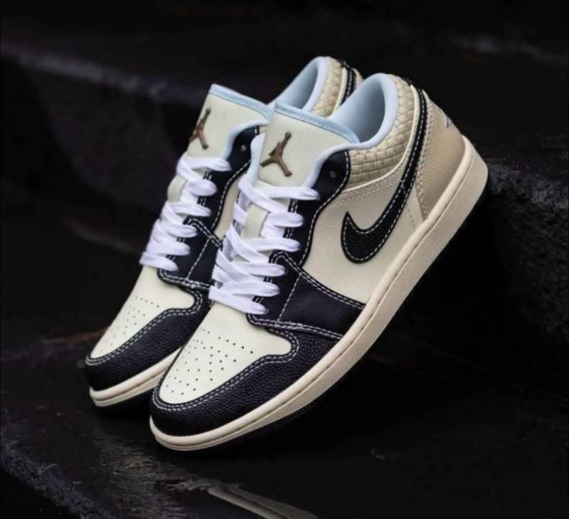 Jordan 1 Low SE Coconut Milk Black