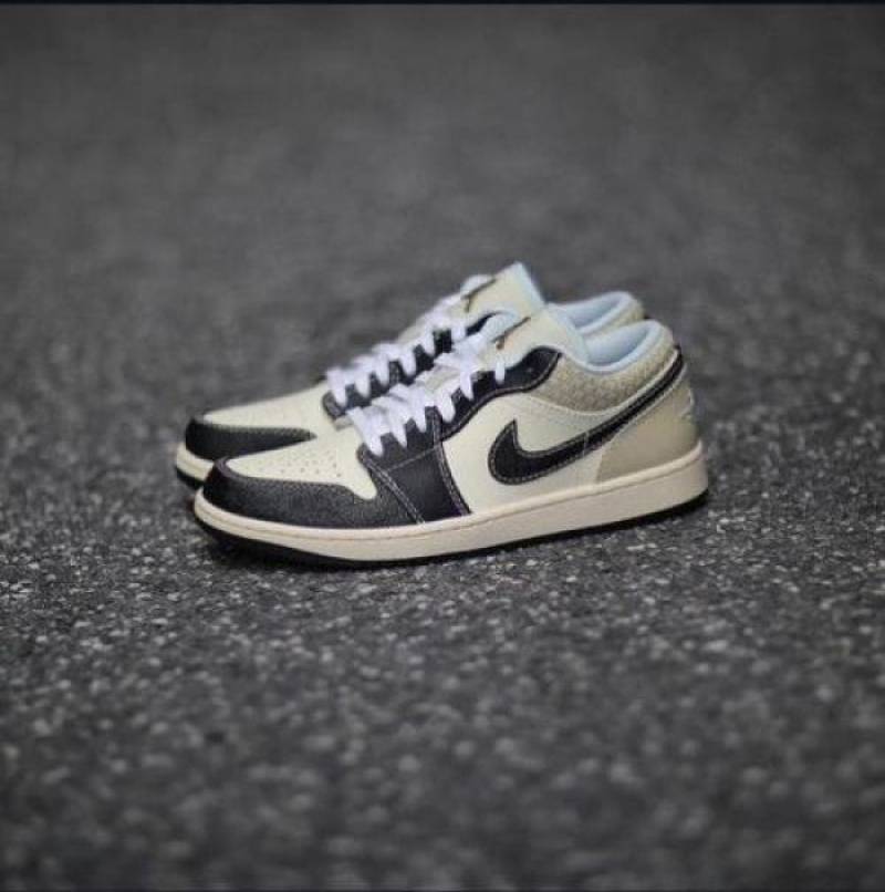 Jordan 1 Low SE Coconut Milk Black