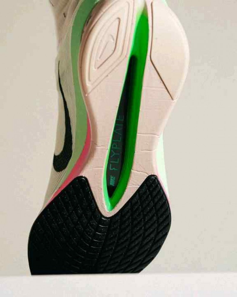 Nike_Zoom_X_Vaporfly_Next%_4 White Hyper Pink Mint Foam Black