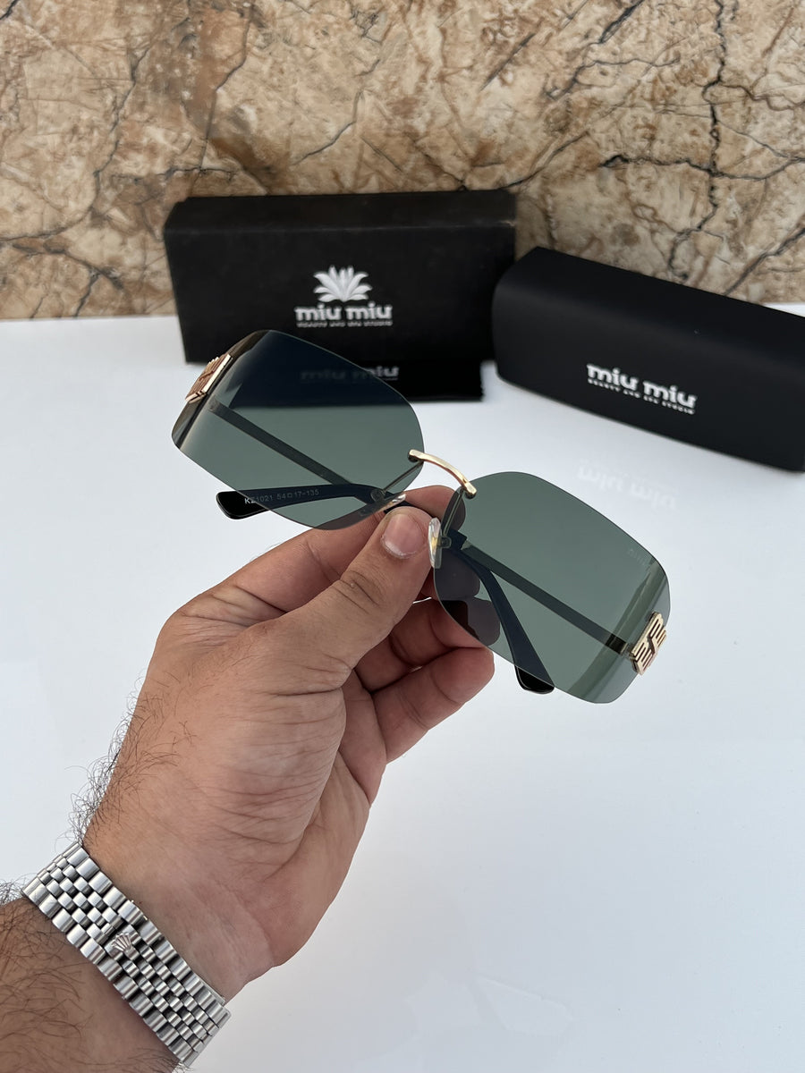 Miu_miu_gold_green