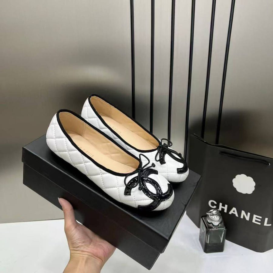 Chanel_Quilted_Cambon_Leather_Ballet_Flats_In_White_&_Black_With_black_Toe_Bow_With_OG_Box_&_Carry_Bag