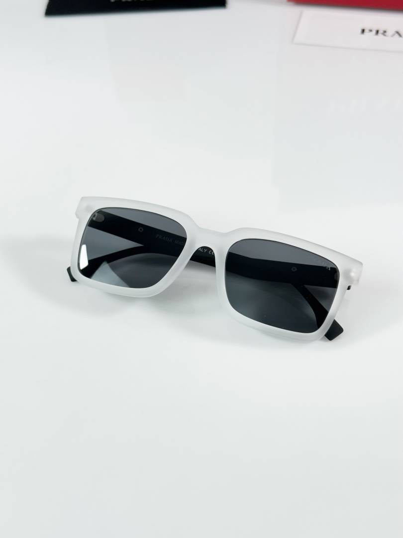 Prada 26 Ice Black