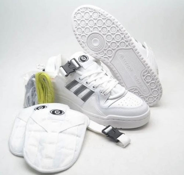 S bad bunny full white
