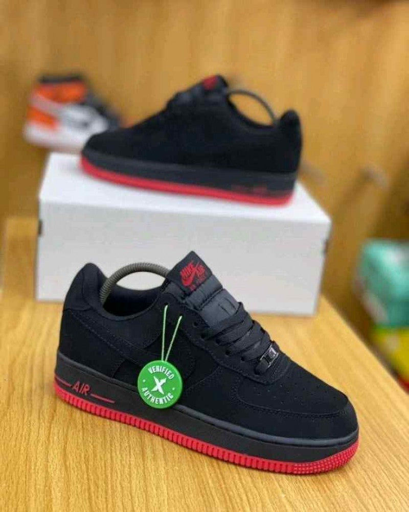 Nike airforce 1 Black red